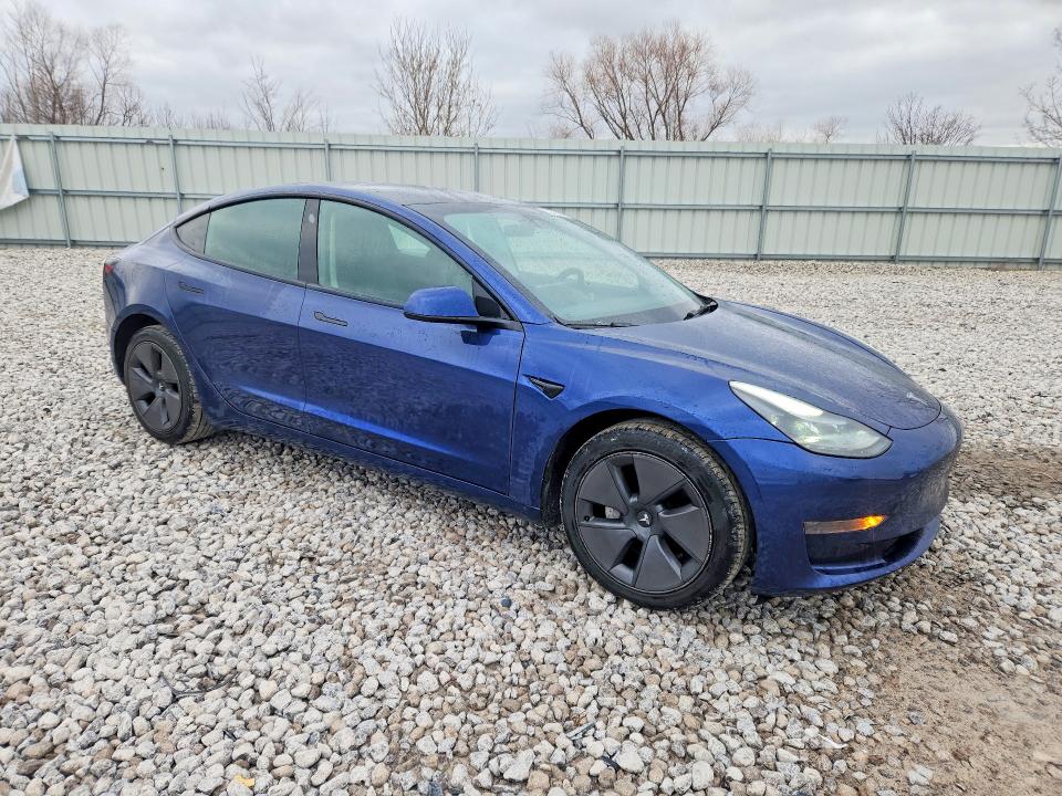 46902256 :رقم المزاد ، 5YJ3E1EA8NF287103 vin ، 2022 Tesla Model 3 مزاد بيع