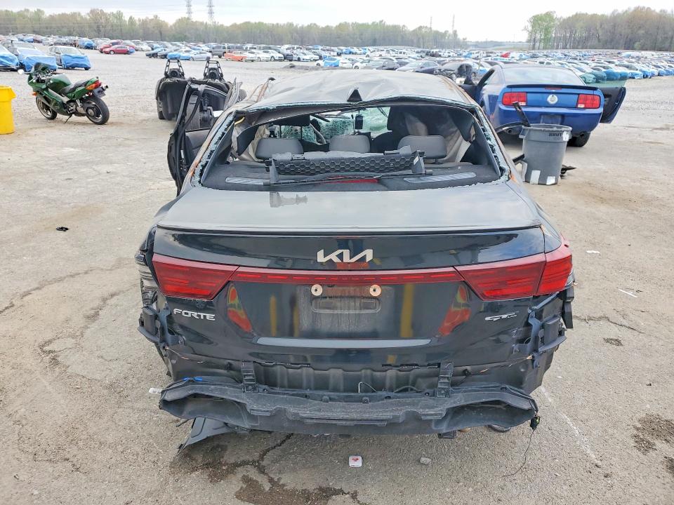 47772976 :رقم المزاد ، 3KPF54AD9PE631948 vin ، 2023 Kia Forte مزاد بيع