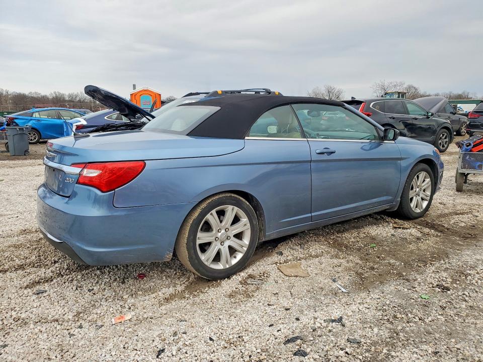 45458546 :رقم المزاد ، 1C3BC2EG9BN568324 vin ، 2011 Chrysler 200 مزاد بيع