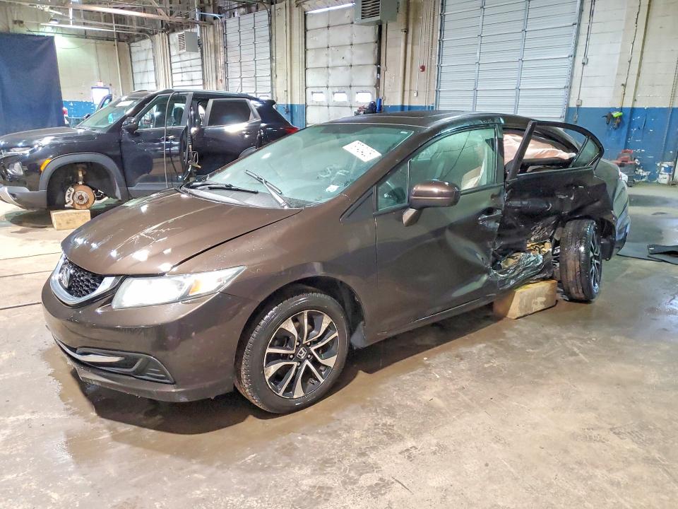 2014 Honda Civic მანქანა იყიდება აუქციონზე, vin: 2HGFB2F82EH555632, აუქციონის ნომერი: 79743425