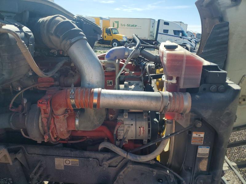 46207846 :رقم المزاد ، 1XPBA48X5FD286295 vin ، 2015 Peterbilt 579 مزاد بيع