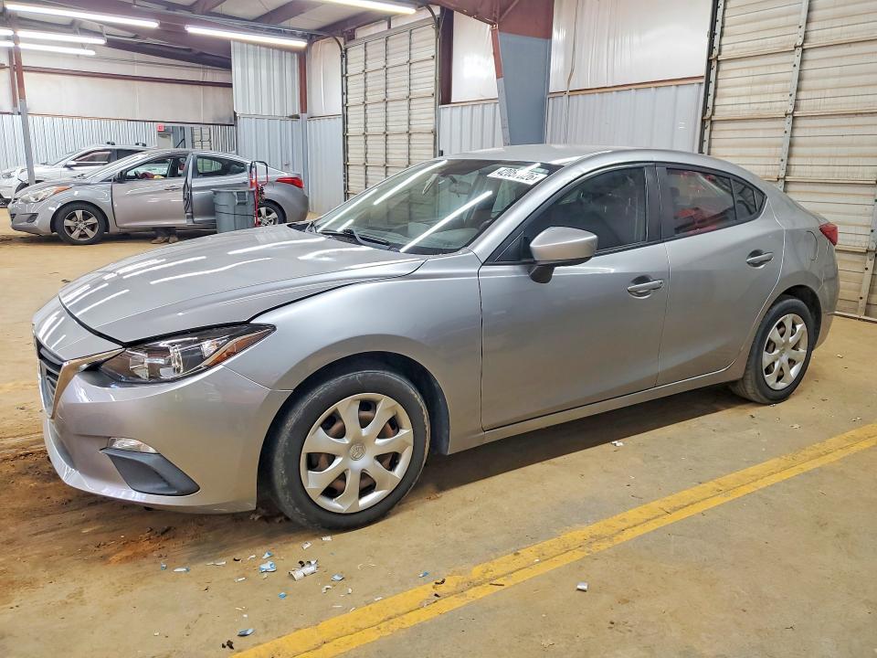 42057026 :رقم المزاد ، 3MZBM1U79FM165316 vin ، 2015 Mazda 3 مزاد بيع