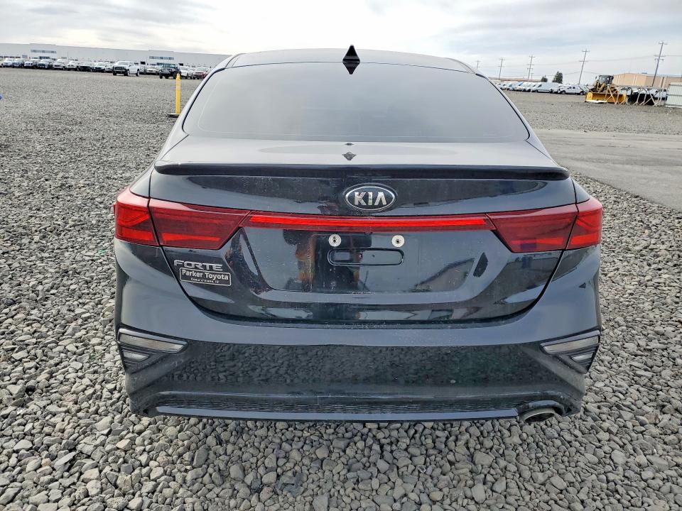 48396736 :رقم المزاد ، 3KPF24AD6ME292358 vin ، 2021 Kia Forte مزاد بيع