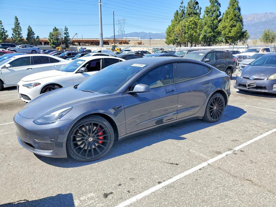 41670766 :رقم المزاد ، 5YJ3E1EC0NF276002 vin ، 2022 Tesla Model 3 مزاد بيع
