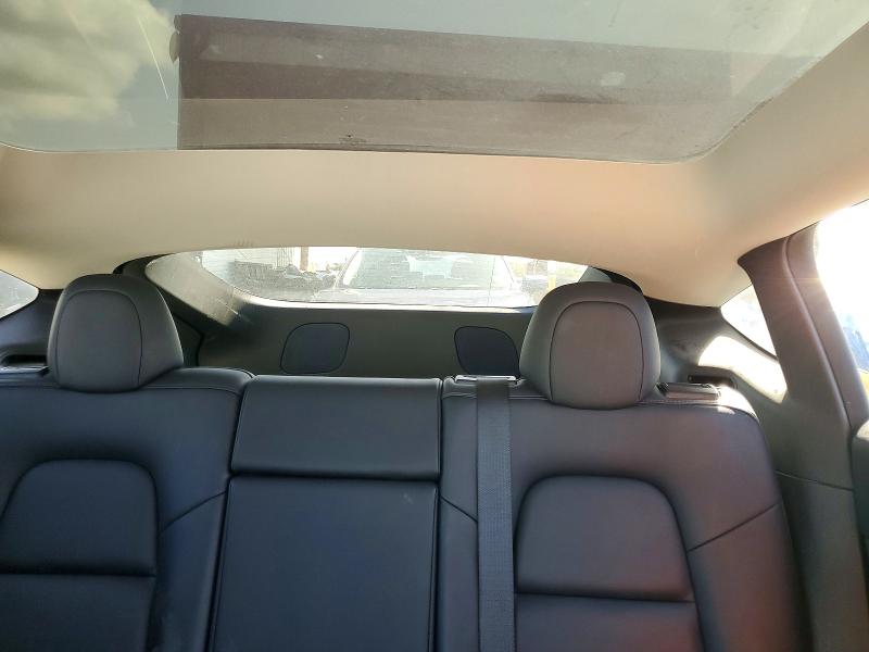 79912625 :رقم المزاد ، 7SAYGDEFXNF536596 vin ، 2022 Tesla Model Y مزاد بيع