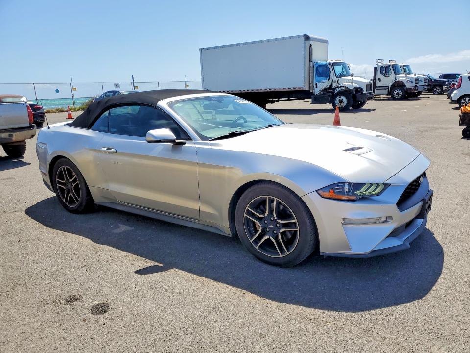 46947776 :رقم المزاد ، 1FATP8UH4J5105822 vin ، 2018 Ford Mustang مزاد بيع