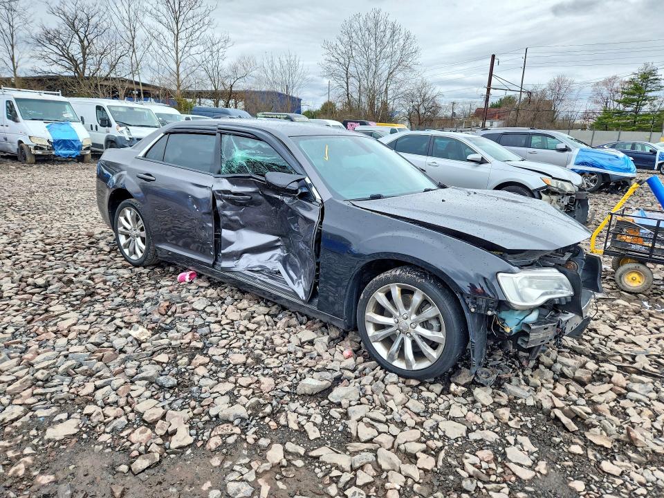 Продаж на аукціоні авто 2016 Chrysler 300, vin: 2C3CCARG3GH192826, номер лоту: 47428046
