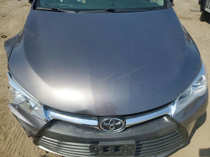 47289516 :رقم المزاد ، 4T1BF1FK5FU878056 vin ، 2015 Toyota Camry مزاد بيع