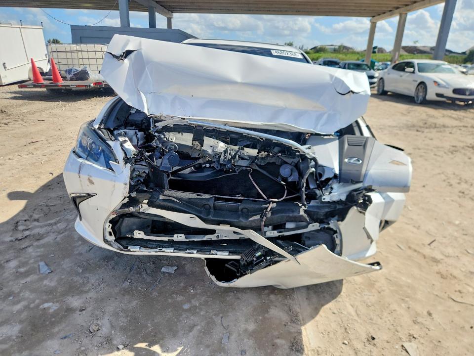 46892386 :رقم المزاد ، 58ACZ1B15MU096922 vin ، 2021 Lexus Es 350 مزاد بيع
