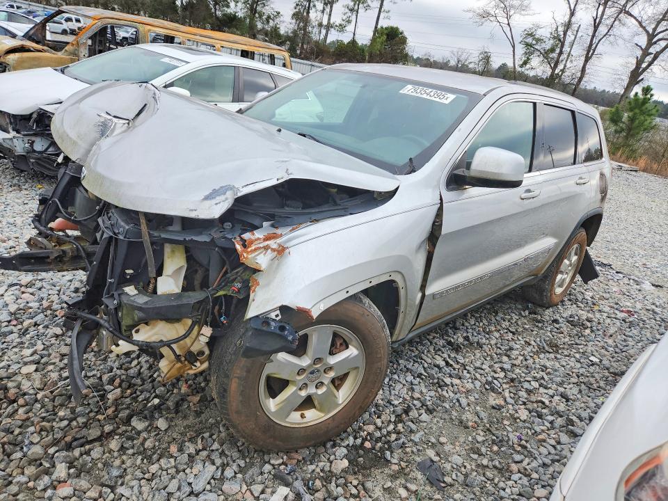 2013 Jeep Grand Cherokee მანქანა იყიდება აუქციონზე, vin: 1C4RJEAG0DC597684, აუქციონის ნომერი: 79354395