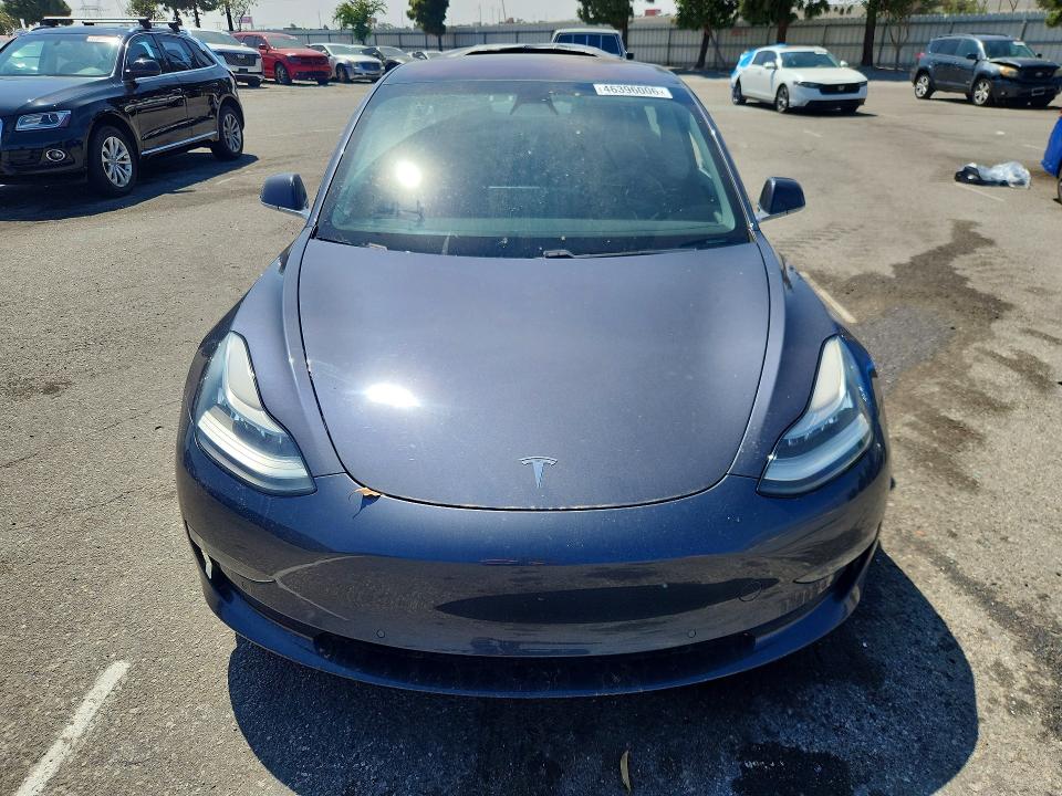 46396006 :رقم المزاد ، 5YJ3E1EB7JF114370 vin ، 2018 Tesla Model 3 مزاد بيع