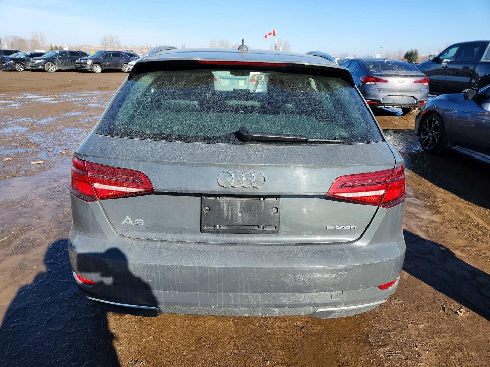 79070885 :رقم المزاد ، WAUUPBFF0HA058181 vin ، 2017 Audi A3 مزاد بيع