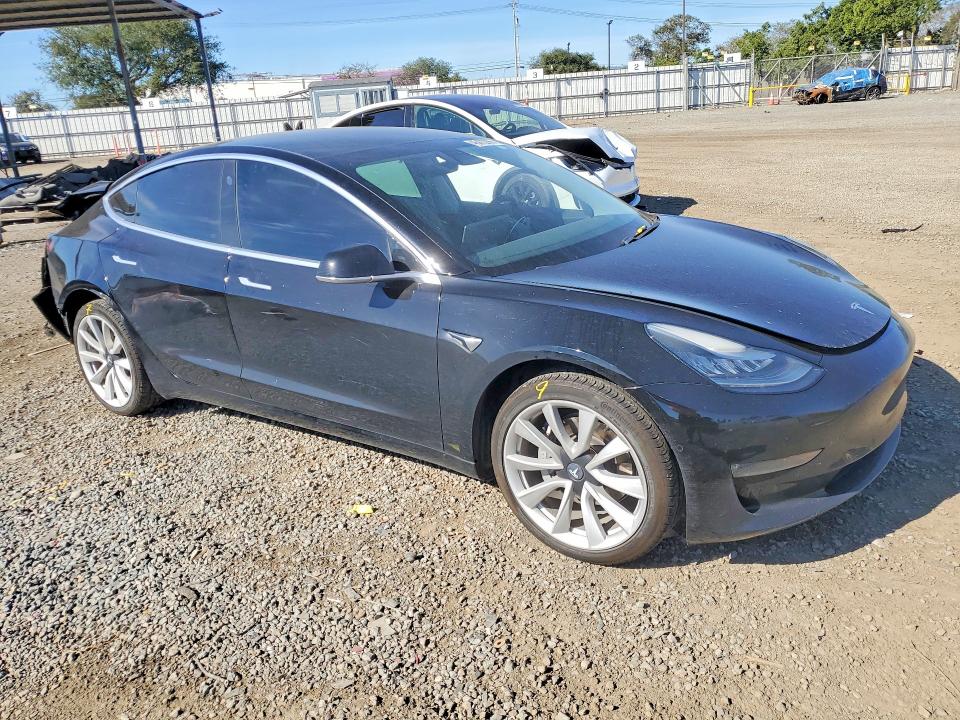 46472266 :رقم المزاد ، 5YJ3E1EAXKF394519 vin ، 2019 Tesla Model 3 مزاد بيع