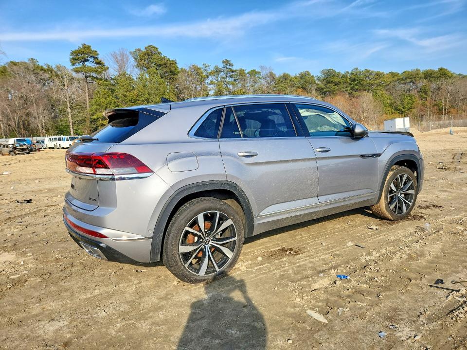 Продажа на аукционе авто 2024 Volkswagen Atlas Cross Sport, vin: 1V2FE2CA8RC214790, номер лота: 79878015