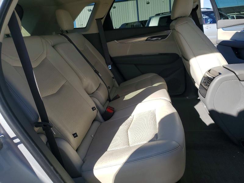 41989486 :رقم المزاد ، 1GYKNERSXJZ221608 vin ، 2018 Cadillac Xt5 مزاد بيع