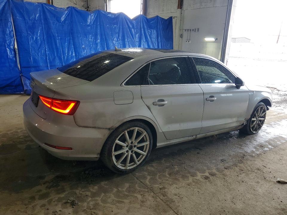 79513565 :رقم المزاد ، WAUCJGFF2F1028655 vin ، 2015 Audi A3 مزاد بيع