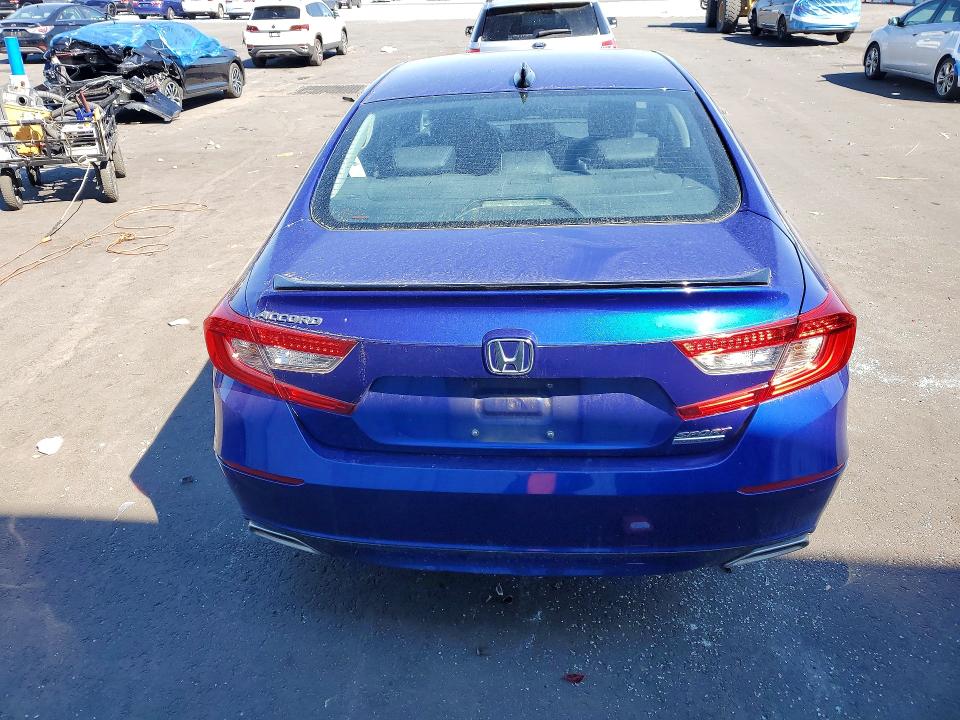 Продажа на аукционе авто 2021 Honda Accord, vin: 1HGCV1F45MA072005, номер лота: 46891756