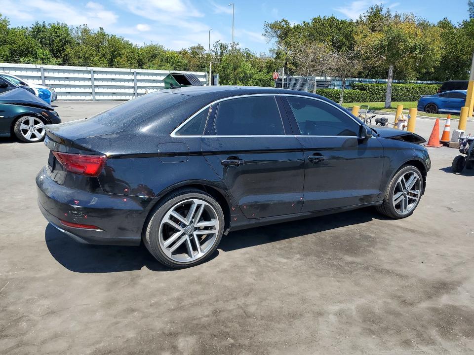 Продажа на аукционе авто 2019 Audi A3, vin: WAUAUGFF8K1025817, номер лота: 47333226