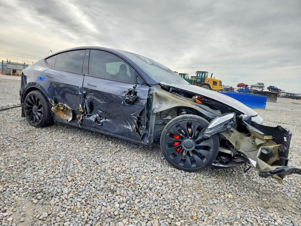 Продажа на аукционе авто 2021 Tesla Model Y, vin: 5YJYGDEF0MF139538, номер лота: 46278326