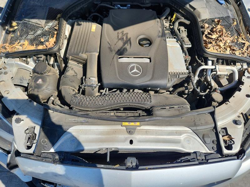 47261916 :رقم المزاد ، 55SWF4JBXHU213310 vin ، 2017 Mercedes-benz C مزاد بيع