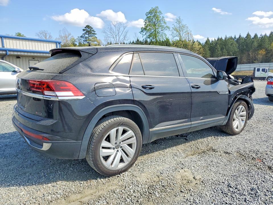 47337886 :رقم المزاد ، 1V2KC2CA5MC220429 vin ، 2021 Volkswagen Atlas Cross Sport مزاد بيع