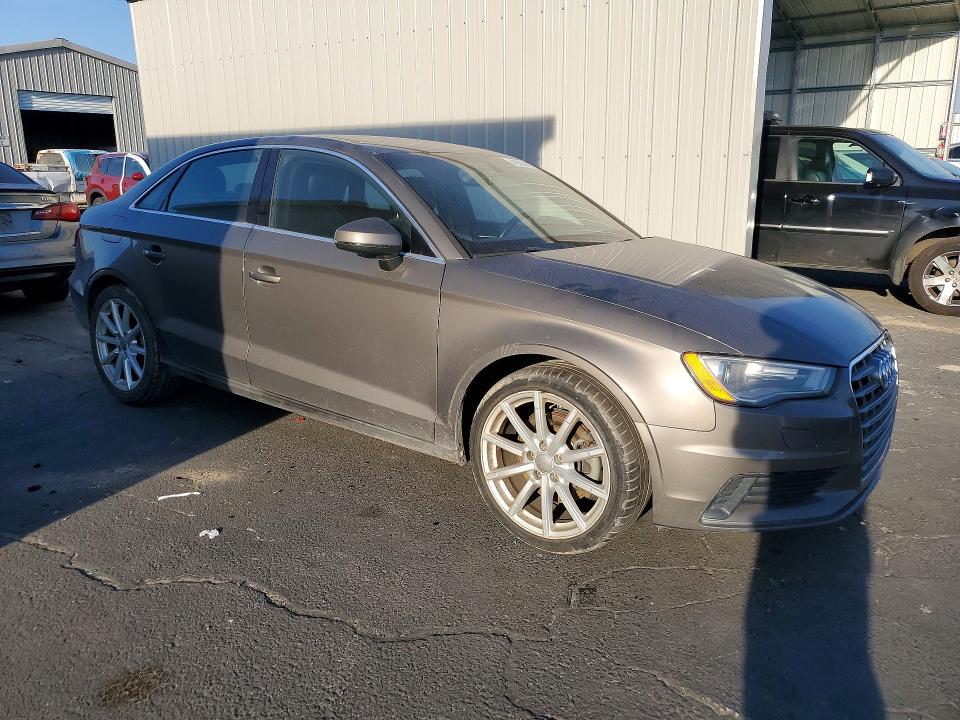 Продажа на аукционе авто 2015 Audi A3, vin: WAUACGFF9F1069592, номер лота: 46283096