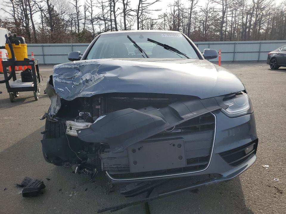 47892856 :رقم المزاد ، WAUFFAFL4DN029121 vin ، 2013 Audi A4 مزاد بيع