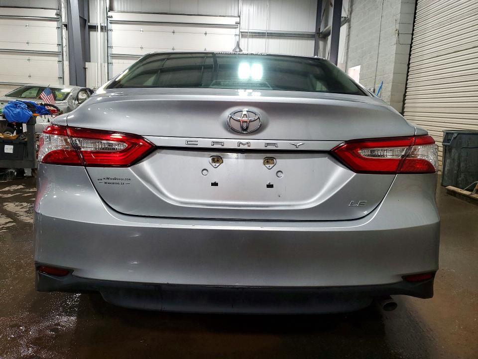 48052156 :رقم المزاد ، 4T1B11HK3KU769214 vin ، 2019 Toyota Camry مزاد بيع