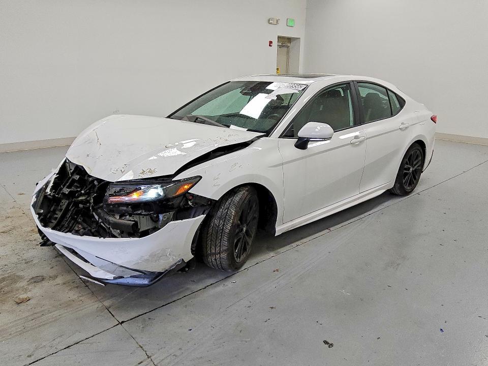 Продаж на аукціоні авто 2025 Toyota Camry, vin: 4T1DAACK6SU085614, номер лоту: 47198956