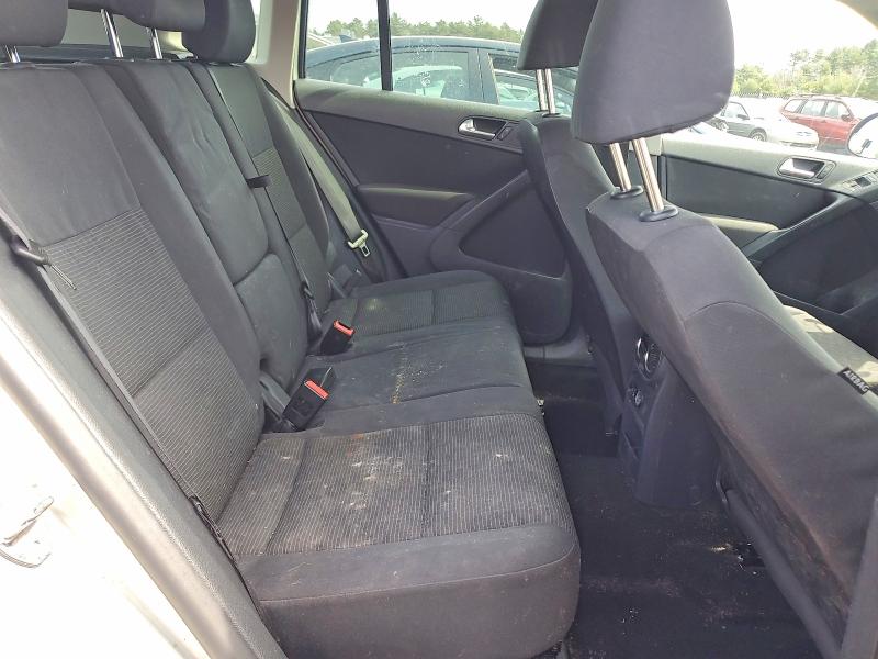 47621786 :رقم المزاد ، WVGAV7AX0CW543260 vin ، 2012 Volkswagen Tiguan مزاد بيع
