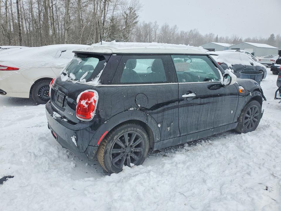 2017 Mini Cooper მანქანა იყიდება აუქციონზე, vin: WMWXP5C32H3C64926, აუქციონის ნომერი: 46012566