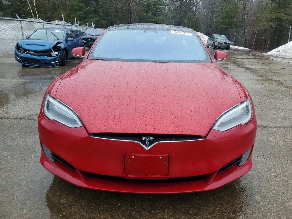 45591256 :رقم المزاد ، 5YJSA1E21HF191074 vin ، 2017 Tesla Model S مزاد بيع