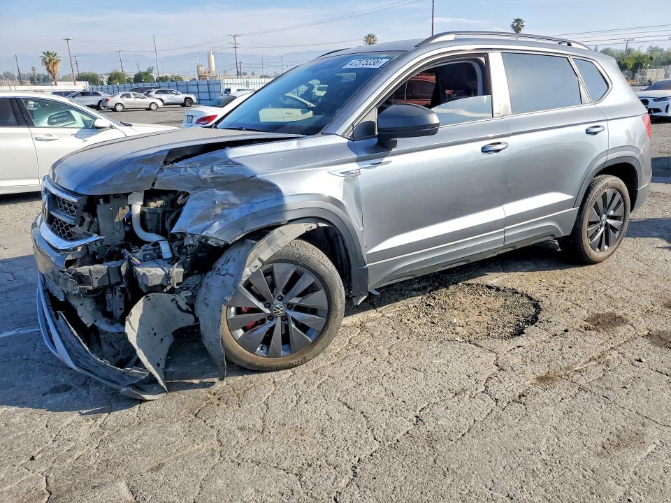 47375336 :رقم المزاد ، 3VVDX7B20NM076151 vin ، 2022 Volkswagen Taos مزاد بيع