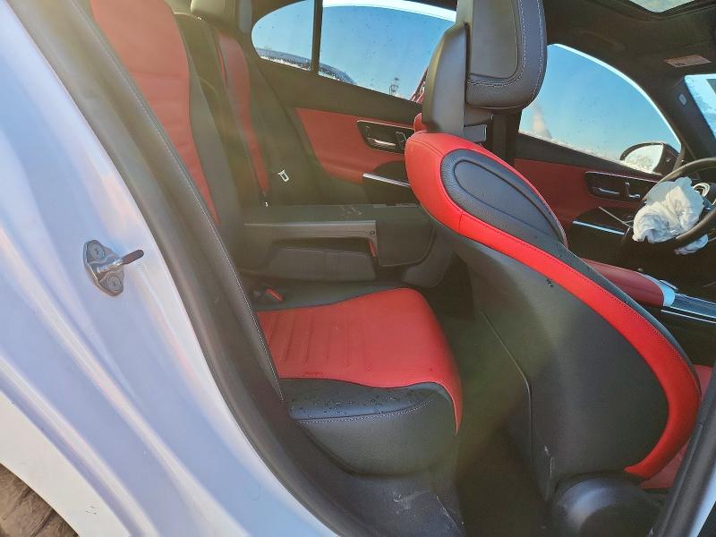 45748446 :رقم المزاد ، W1KAF8HB0RR157209 vin ، 2024 Mercedes-benz C مزاد بيع