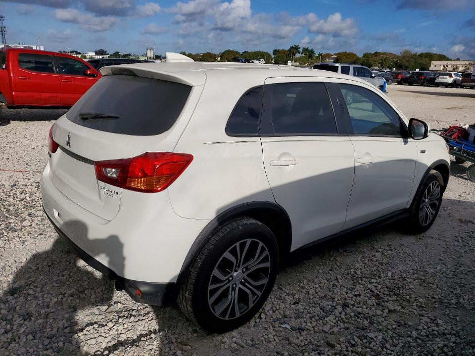 Продаж на аукціоні авто 2017 Mitsubishi Outlander Sport, vin: JA4AP3AU7HZ013820, номер лоту: 45750636