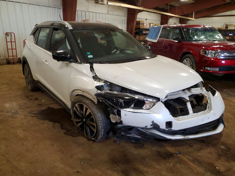 2020 Nissan Kicks მანქანა იყიდება აუქციონზე, vin: 3N1CP5DV3LL524569, აუქციონის ნომერი: 47028566