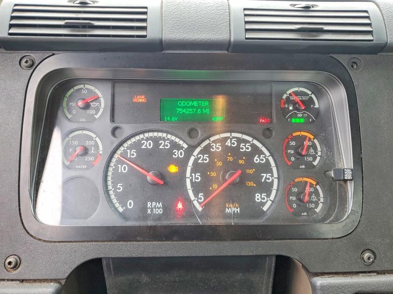 72886515 :رقم المزاد ، 1FUBGEDV5GLHC5682 vin ، 2016 Freightliner Cascadia 1 مزاد بيع