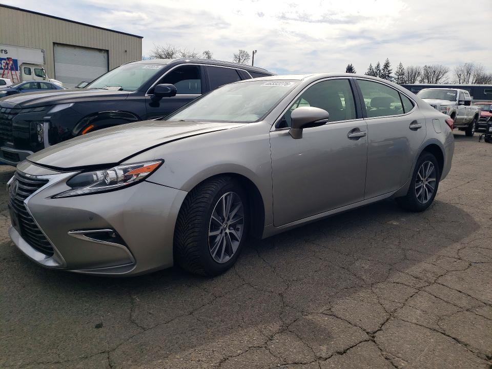 46332276 :رقم المزاد ، JTHBW1GG5J2169029 vin ، 2018 Lexus Es 300h مزاد بيع
