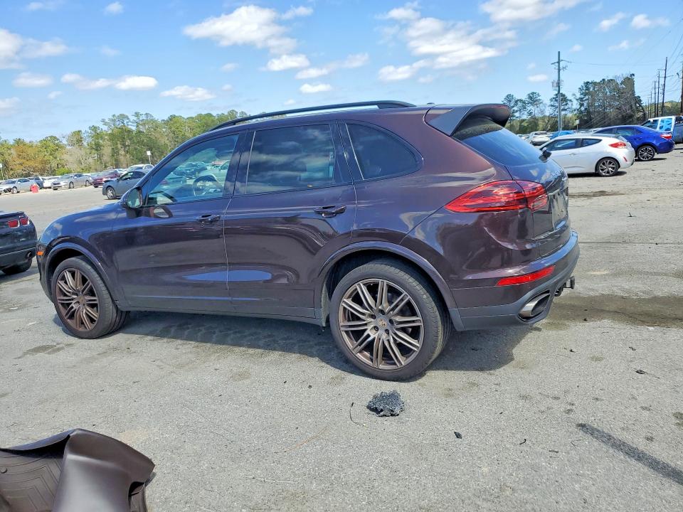 46027586 :رقم المزاد ، WP1AA2A23HKA84388 vin ، 2017 Porsche Cayenne مزاد بيع