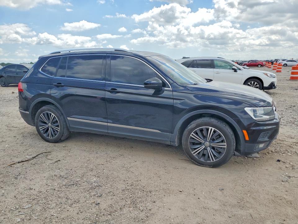 Продажа на аукционе авто 2018 Volkswagen Tiguan, vin: 3VV2B7AX4JM031288, номер лота: 46565296