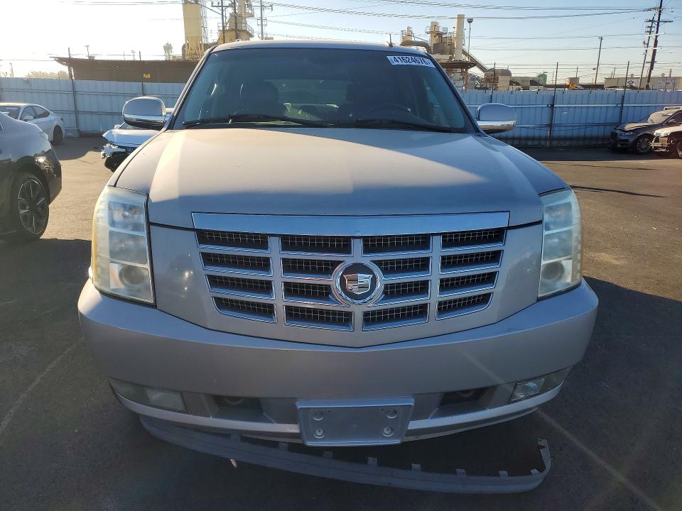 Продажа на аукционе авто 2007 Cadillac Escalade, vin: 1GYFK63817R131625, номер лота: 41624676