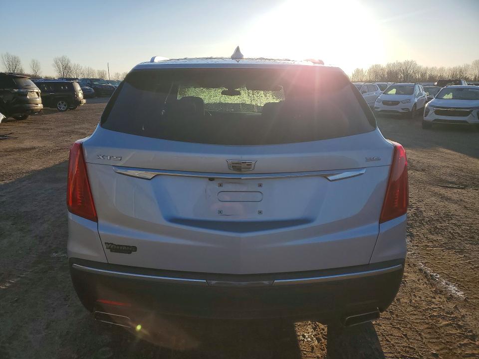 45525886 :رقم المزاد ، 1GYKNBRS2HZ113945 vin ، 2017 Cadillac Xt5 مزاد بيع