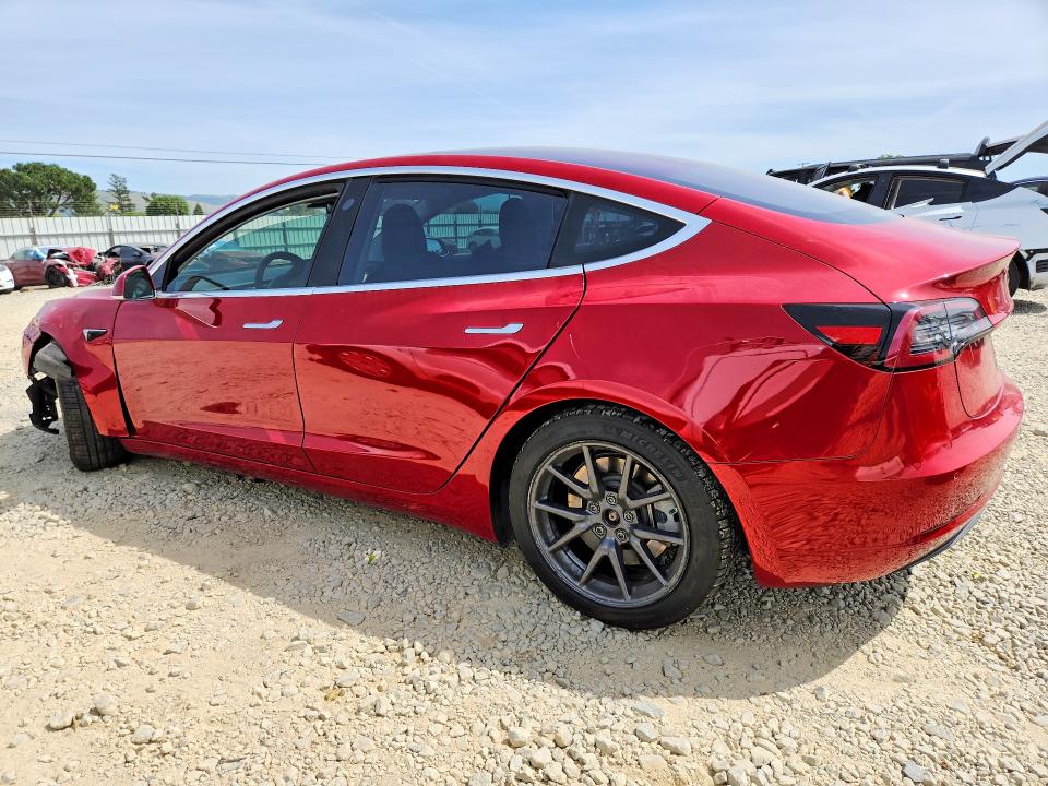 Продажа на аукционе авто 2018 Tesla Model 3, vin: 5YJ3E1EA3JF014533, номер лота: 47779946