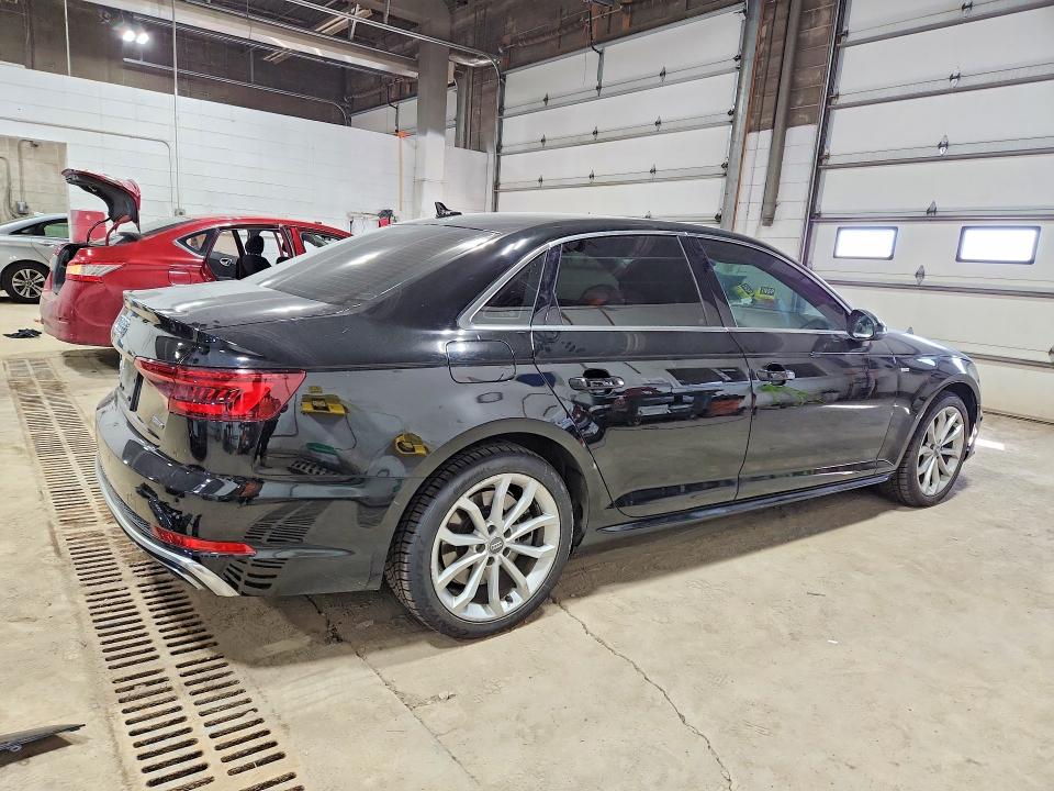 Продаж на аукціоні авто 2019 Audi A4, vin: WAUENAF49KA037744, номер лоту: 46954366