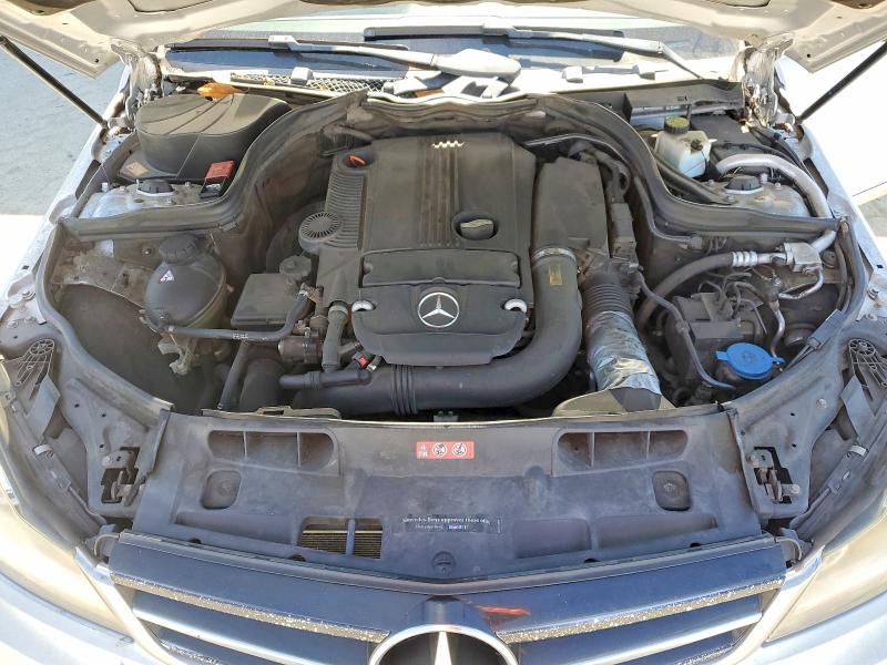 2014 Mercedes-benz C მანქანა იყიდება აუქციონზე, vin: WDDGF4HB2EG222330, აუქციონის ნომერი: 46032746