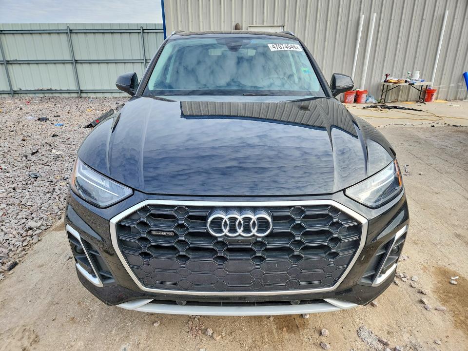 47074546 :رقم المزاد ، WA1EAAFY6N2027683 vin ، 2022 Audi Q5 مزاد بيع