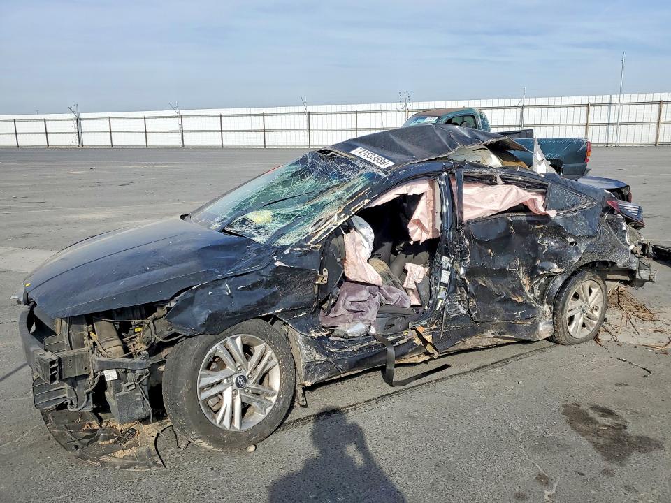 47833686 :رقم المزاد ، 5NPD84LF9KH459681 vin ، 2019 Hyundai Elantra مزاد بيع