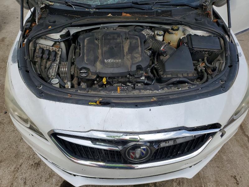 45782436 :رقم المزاد ، 1G4ZR5SS7HU125828 vin ، 2017 Buick Lacrosse مزاد بيع