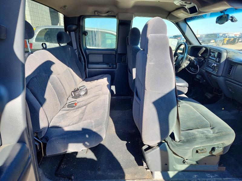 Продажа на аукционе авто 2002 Chevrolet Silverado, vin: 1GCHK29U42E172939, номер лота: 79271905