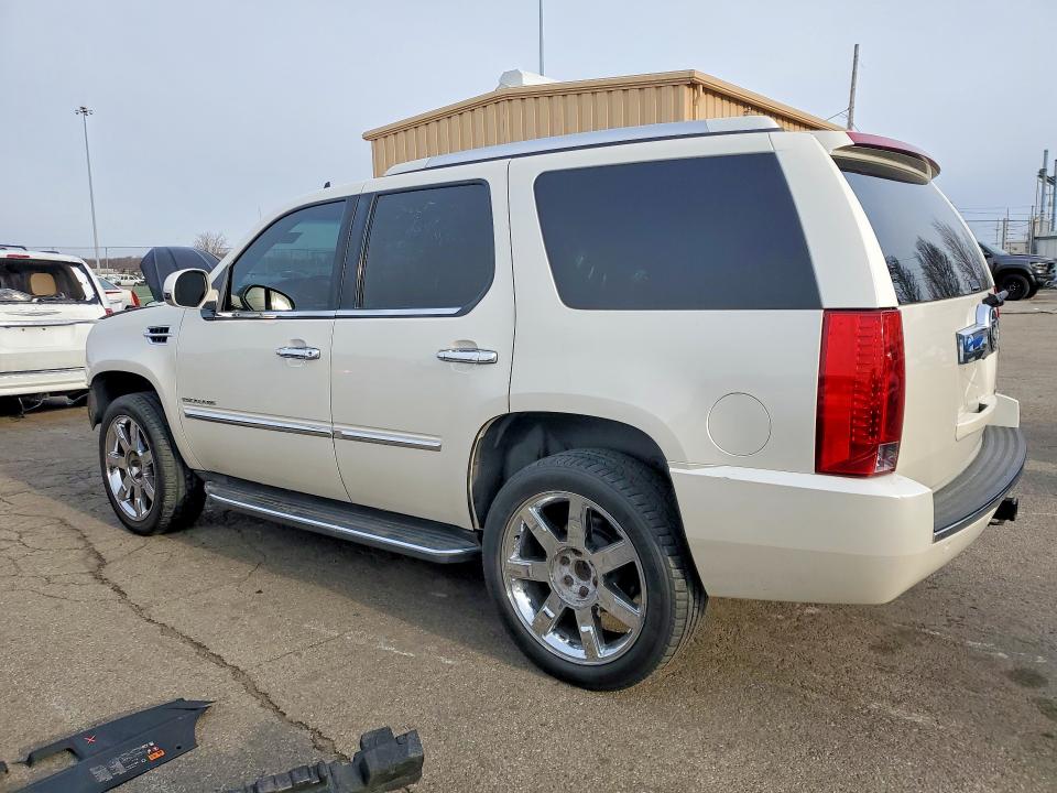 Продажа на аукционе авто 2011 Cadillac Escalade, vin: 1GYS4BEFXBR321560, номер лота: 46525446